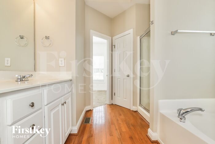 Building Photo - 8303 Burchlawn Ct