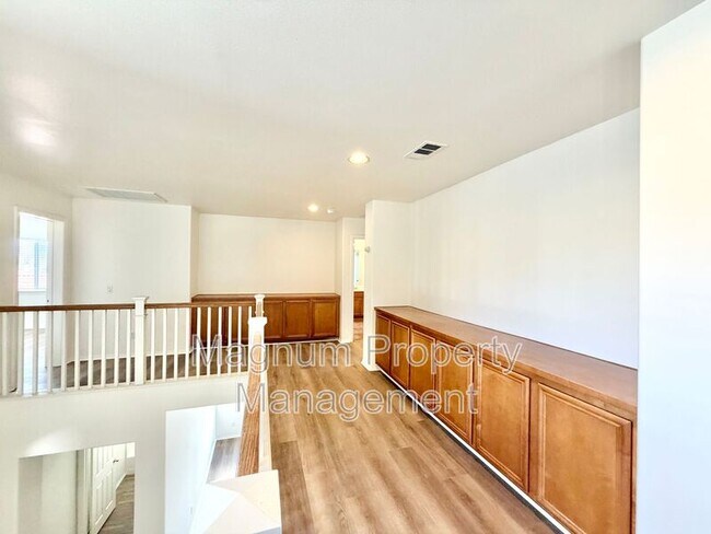 Building Photo - 31409 Orchard Ln