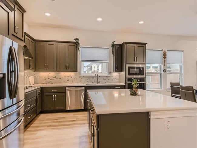 Building Photo - 19404 Fernando Trl