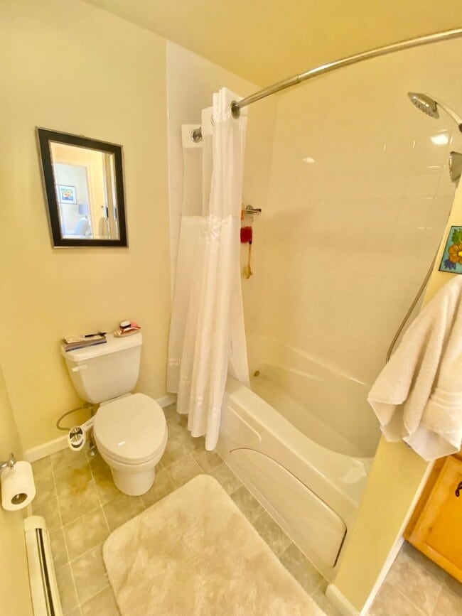 Building Photo - Furnished 2 or 3 bedroom condo Essex Junction SHORT TERM LEASE