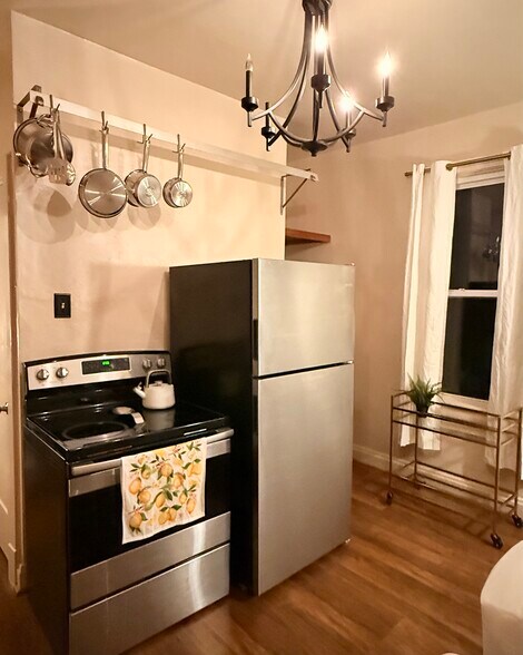 Building Photo - 1924 Macklind Ave