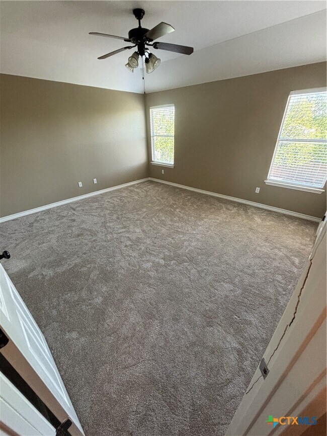 Building Photo - 811 Marlow Cove