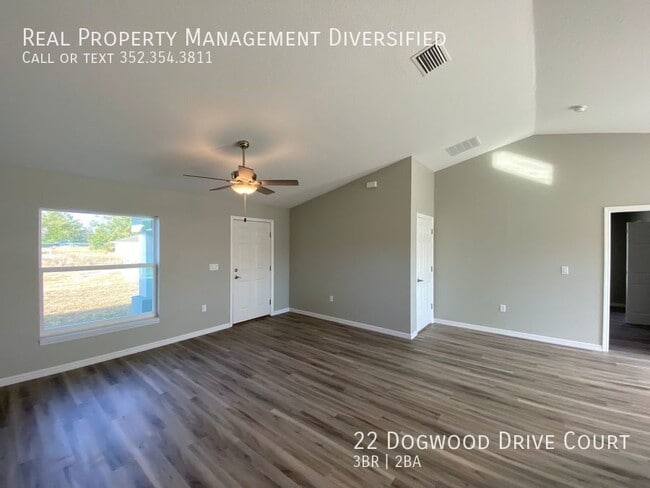Building Photo - 22 Dogwood Dr Ct
