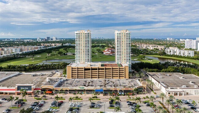 Building Photo - 1745 E Hallandale Beach Blvd