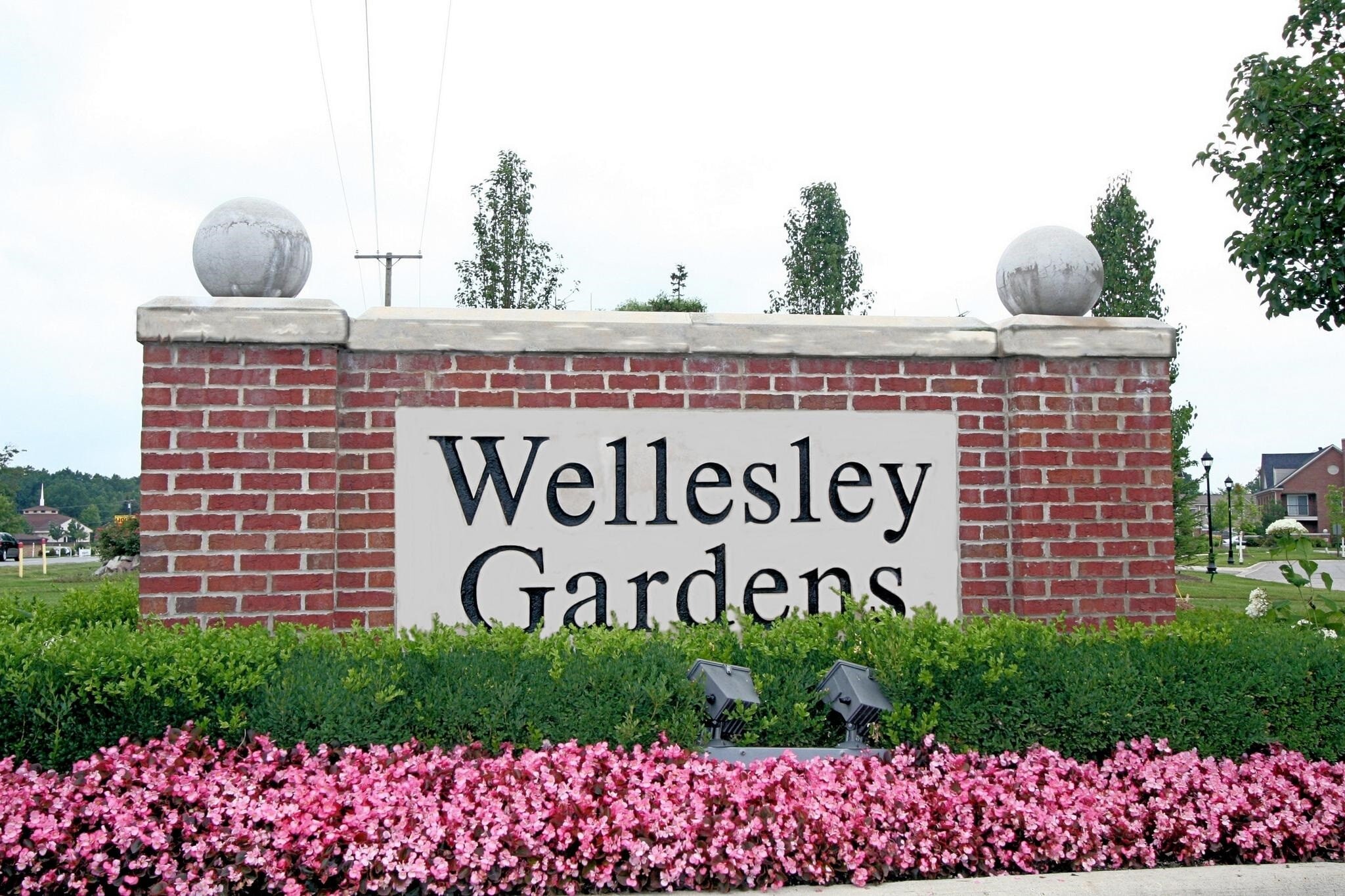 Building Photo - 5748 Hampshire Ln