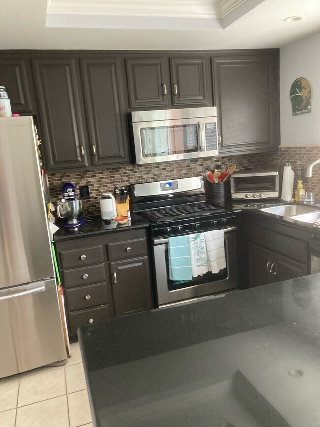 Building Photo - 1563 Stonewood Ct