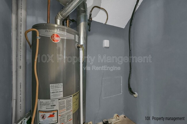 Building Photo - 1380 Chickweed St