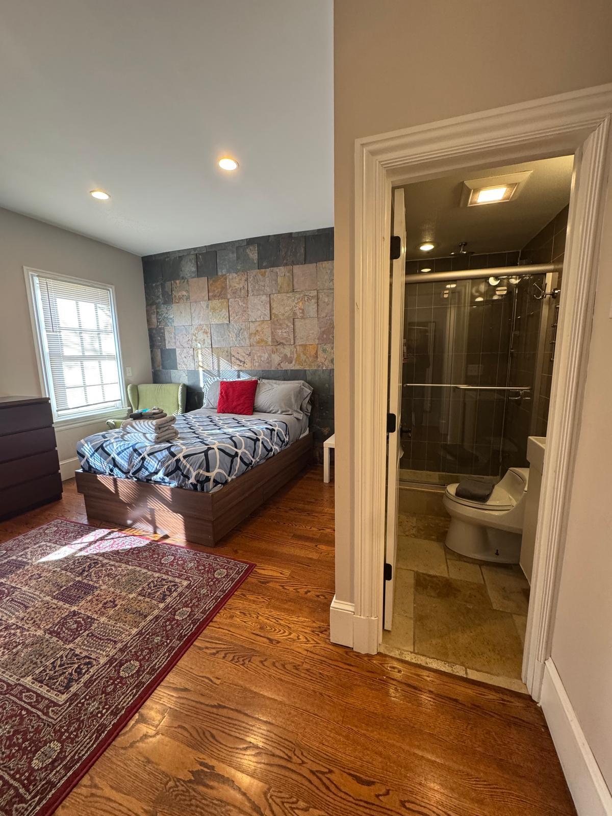 Building Photo - 19 Alaska St