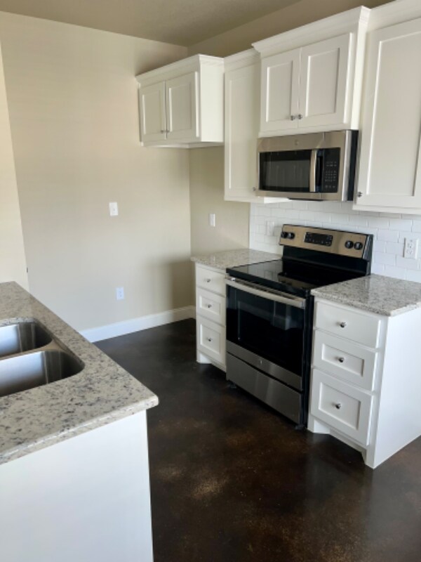 Building Photo - 3304 Belmont Dr