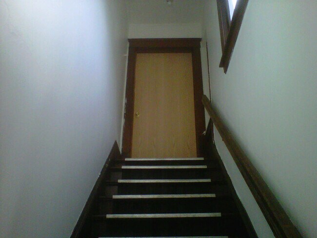 Entry - 2402 61st St