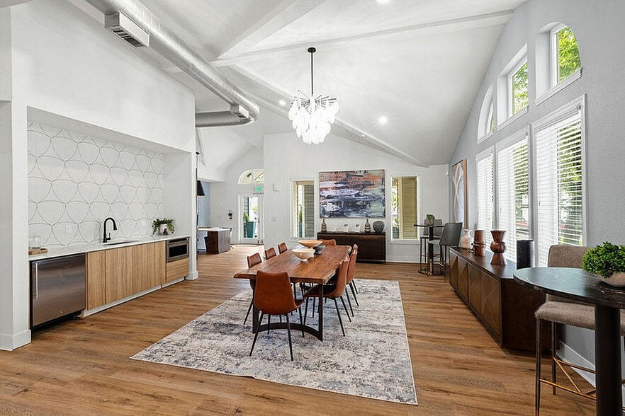 Primary Photo - Avana Hamptons