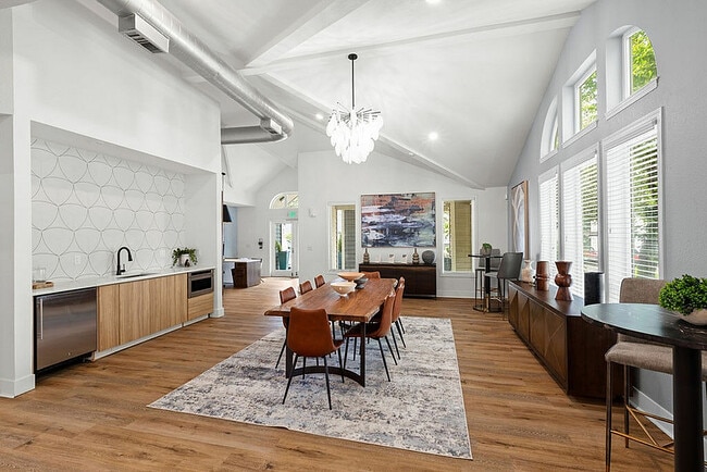 Building Photo - Avana Hamptons