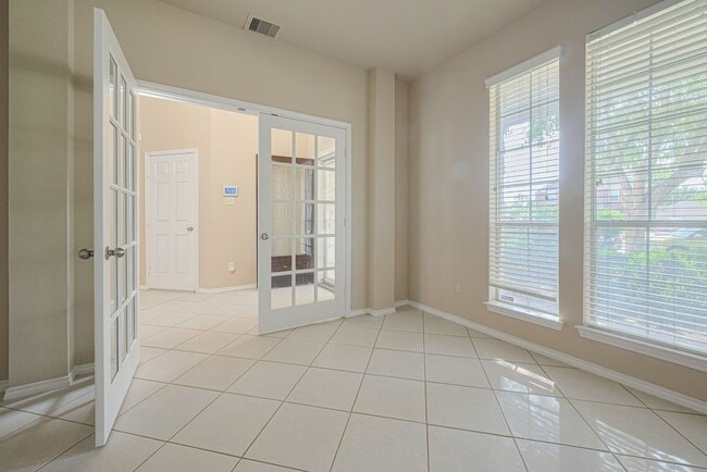 Building Photo - 2206 Grand Shore Ct