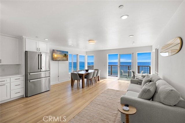 Building Photo - 1045 Gaviota Dr