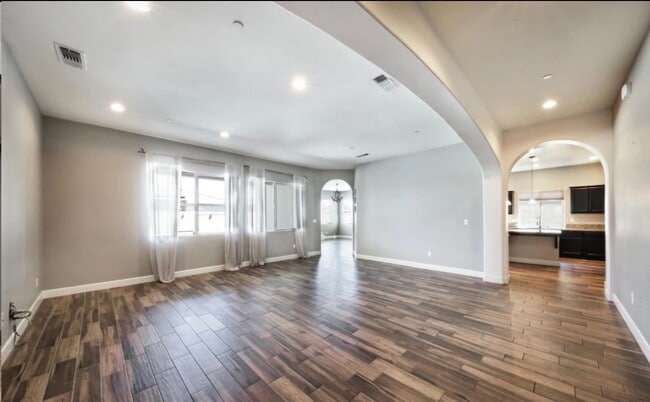 Building Photo - 9200 Rancho Viejo Dr