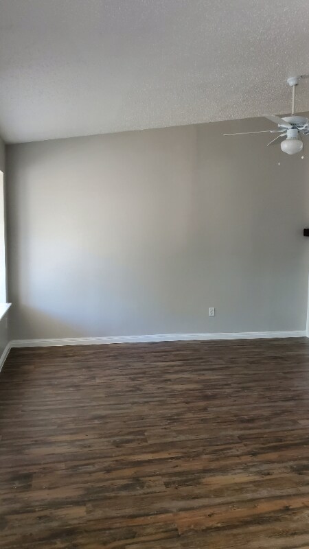 Building Photo - 15 E Mountain Ln