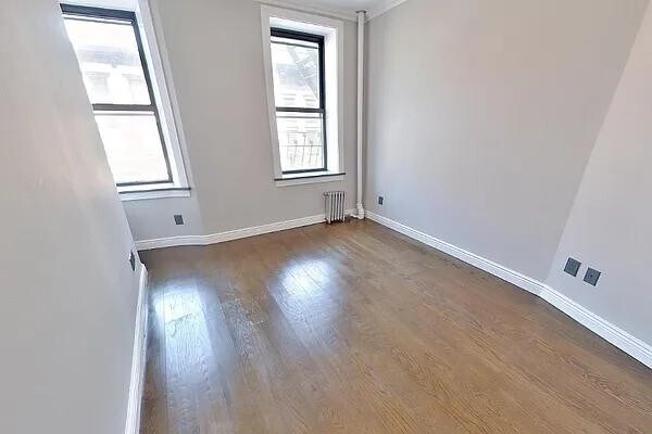Primary Photo - 493 Second Avenue