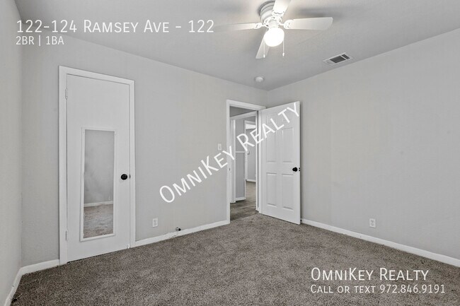 Building Photo - 122-124 Ramsey Ave-122