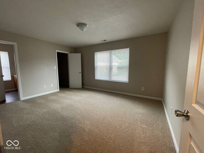 Building Photo - 6043 Hayford Ct