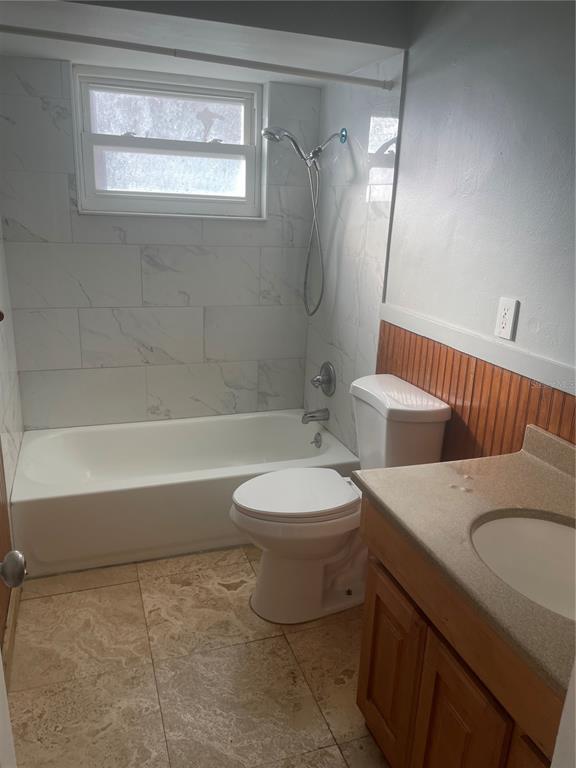 Building Photo - 4037 Claremont Dr