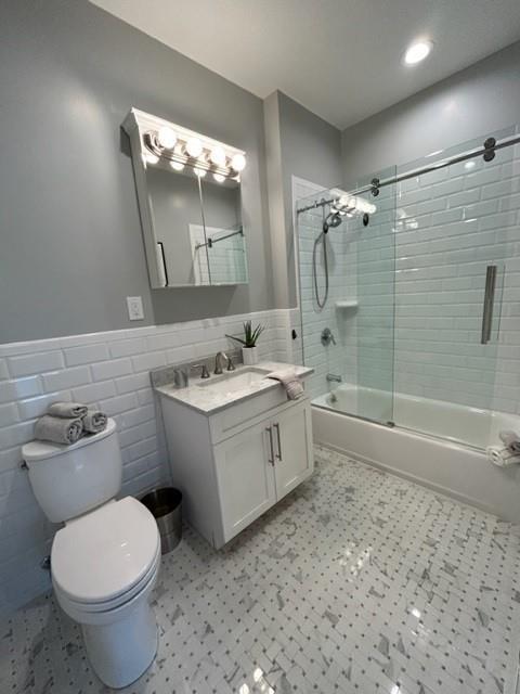 Building Photo - 313 Charles Pond Dr