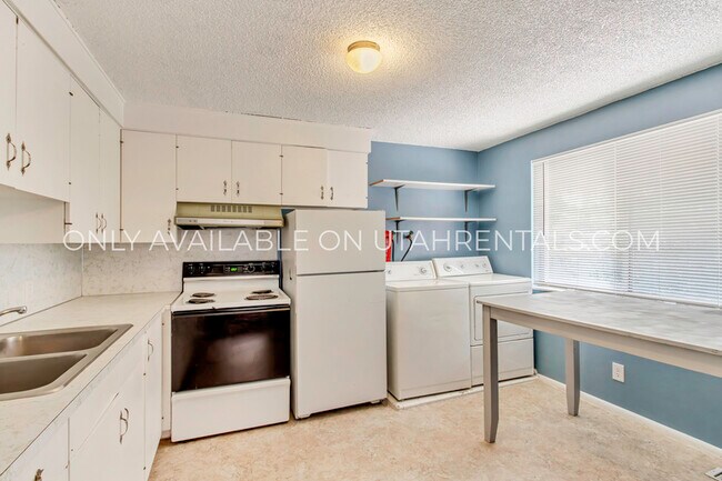 Building Photo - 763 E 1400 S
