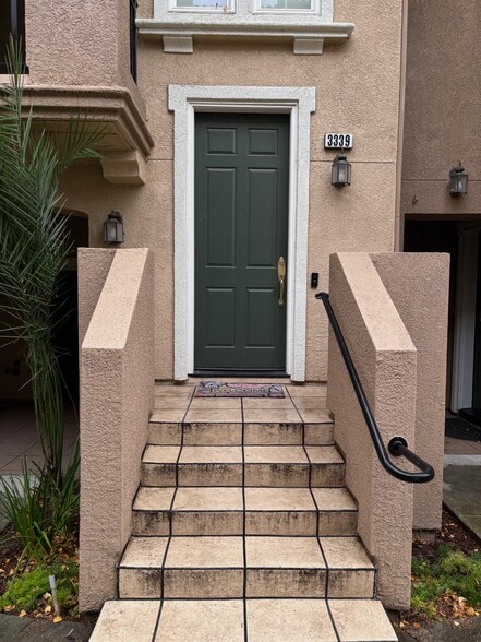 Building Photo - 3339 Monaghan St