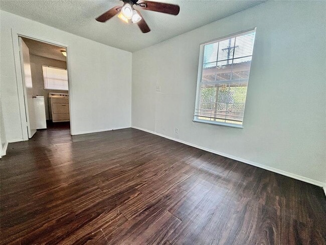 Building Photo - 1205 Olander St