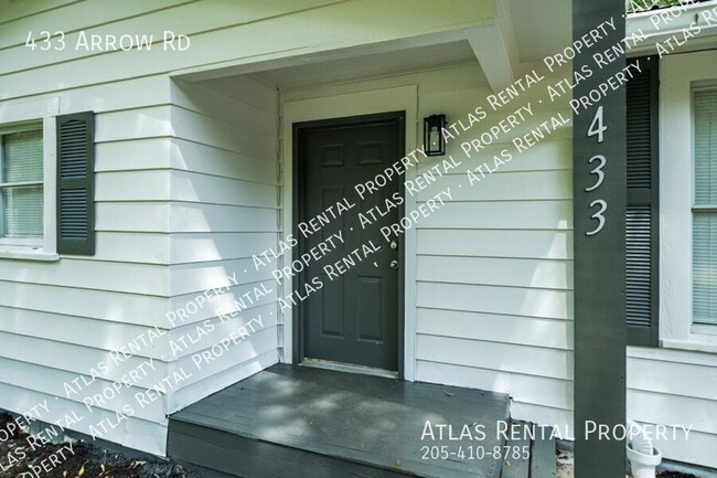 Building Photo - 433 Arrow Rd