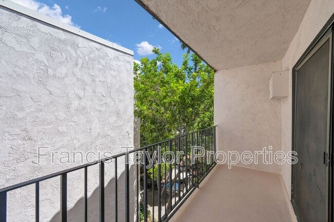 Building Photo - 6780 Friars Rd