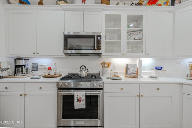 Building Photo - 8400 Dockside Pl