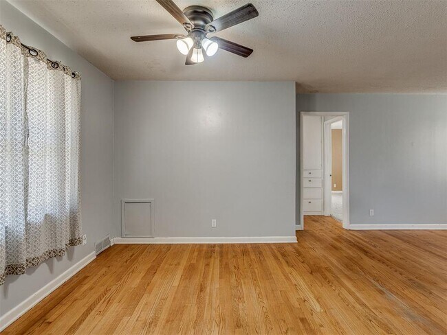 Building Photo - 3801 NW 51st St