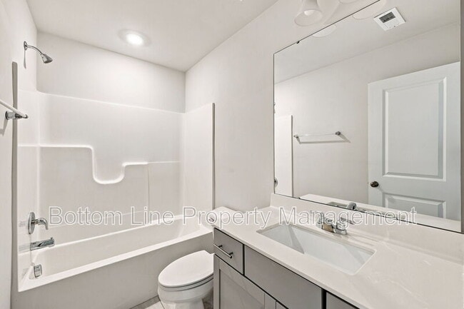 Building Photo - 1204 Lily Loch Wy
