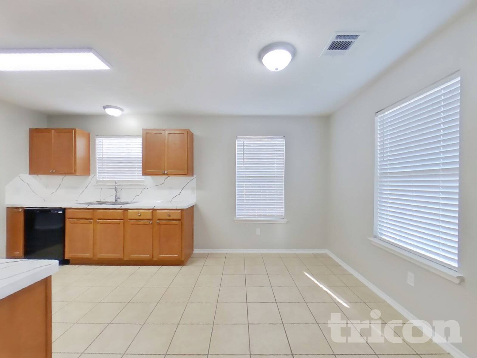 Building Photo - 7215 Lazy Summer Ct