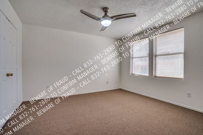 Building Photo - 616 Almandora Dr