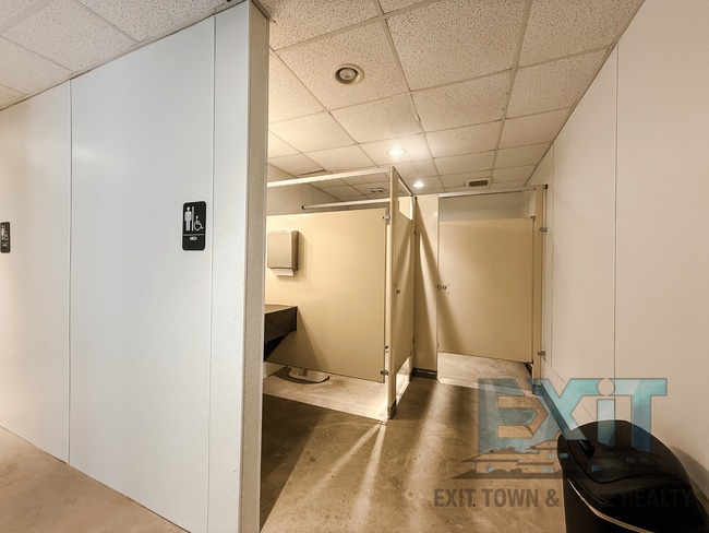 Building Photo - Welcome to Your Fresh Start at 139 Cookout...