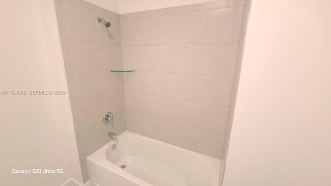 Building Photo - 226 SW 159th Ct