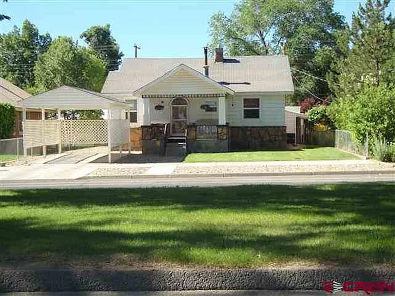 Primary Photo - 219 E Montezuma Ave
