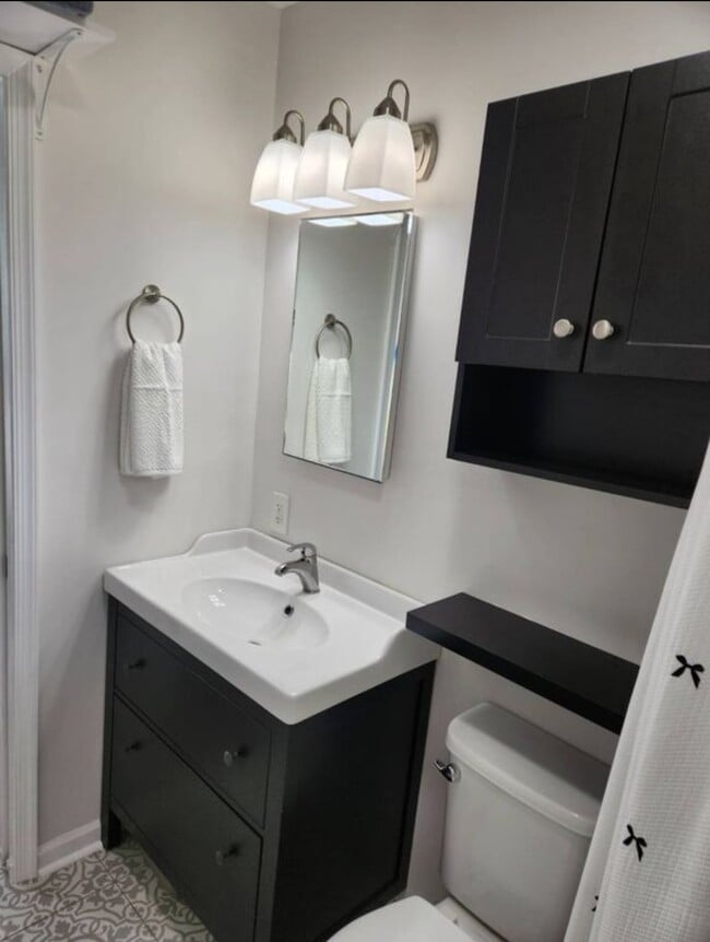 Building Photo - 1205 Jackson St