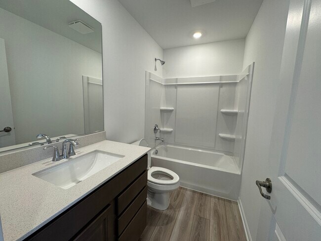 Building Photo - 14942 S McCarthy Cir