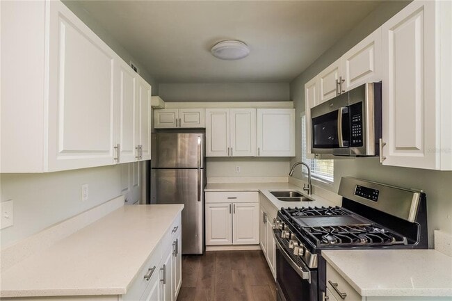 Building Photo - 107 Quintard Ave