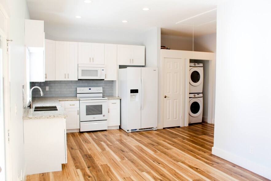 Building Photo - 5509 Hillman St