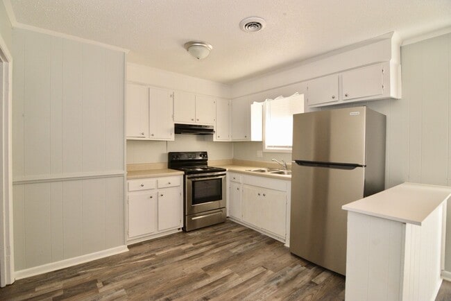 Building Photo - 3 Bed/1.5 Bath North Augusta House For Lease