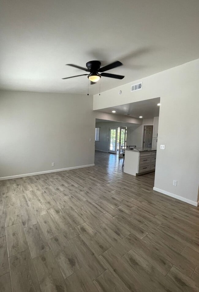Building Photo - WELCOME HOME TO BULLARD’S BEST-KEPT SECRET!