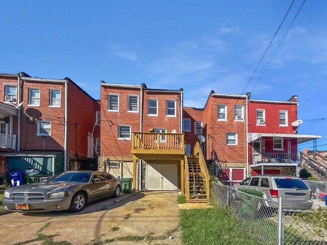 Building Photo - 3905 Cranston Ave