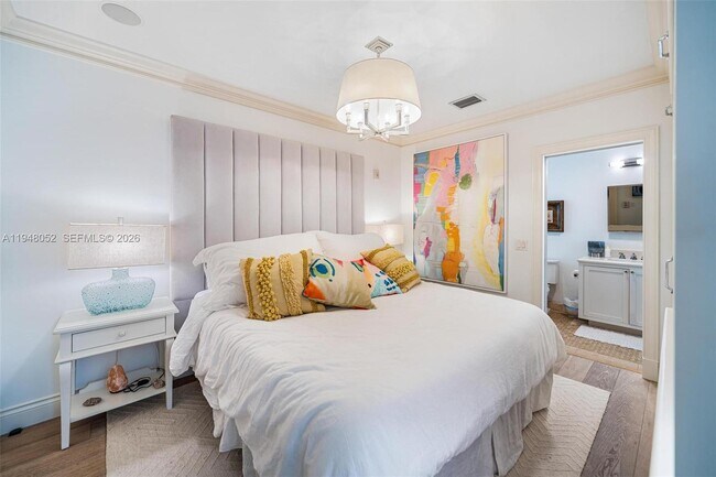 Building Photo - 1130 Venetian Way