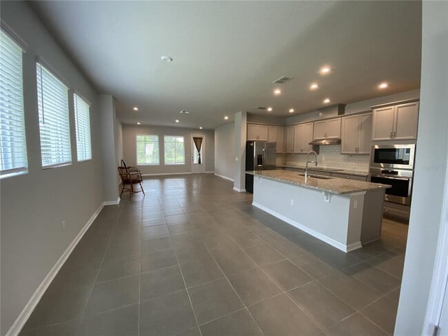 Building Photo - 17704 Passionflower Cir