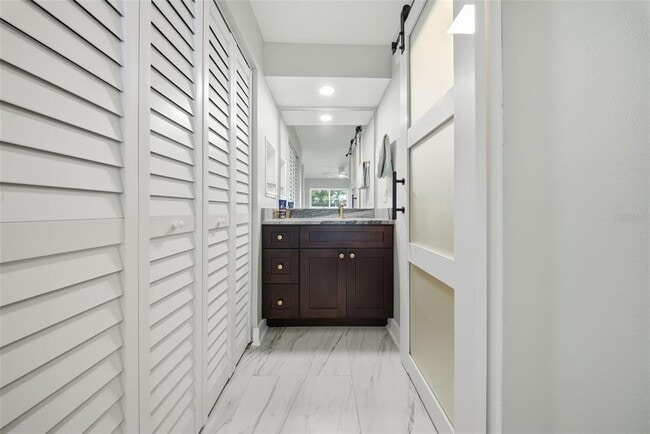 Building Photo - 4651 Lake Villa Dr