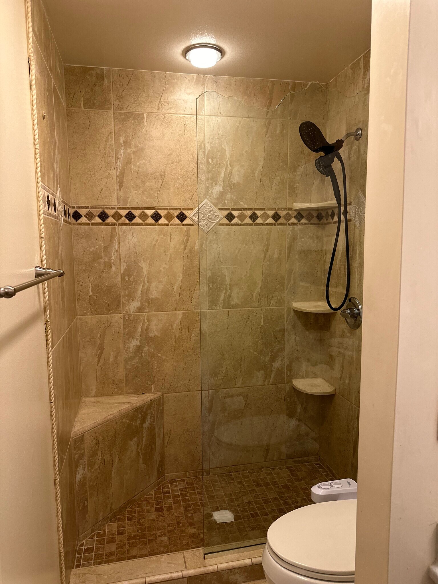 Building Photo - 932 Peninsula Ave