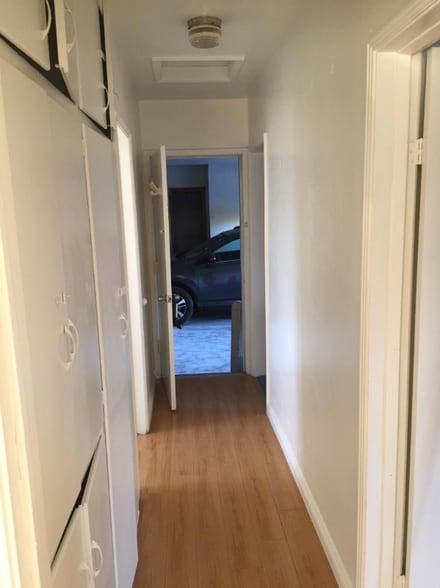 Building Photo - 515 N Nicholson Ave